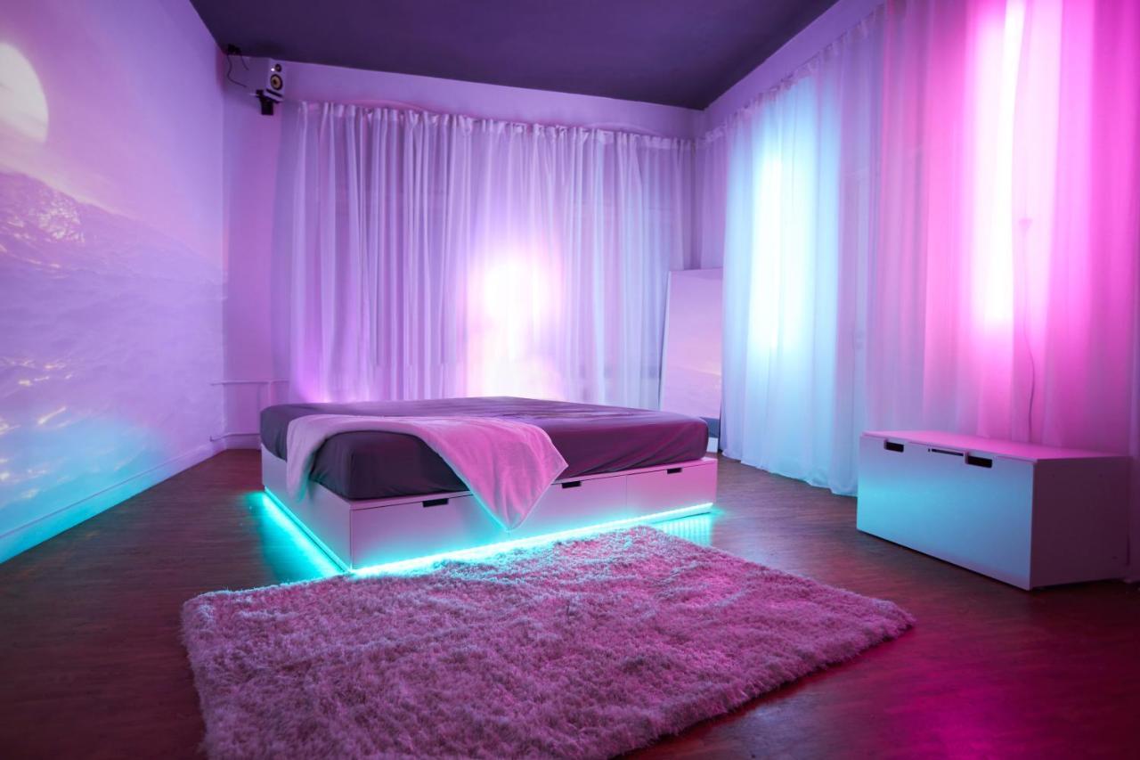 Huge Apartment With Home Cinema And Kitchen In Friedrichshain เบอร์ลิน ภายนอก รูปภาพ