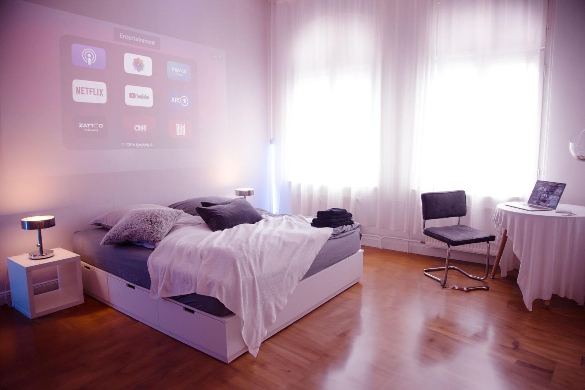 Huge Apartment With Home Cinema And Kitchen In Friedrichshain เบอร์ลิน ภายนอก รูปภาพ